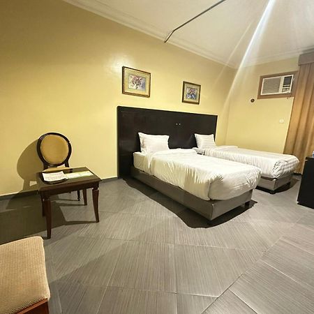قصر الحمراء للأجنحة الفندقية Riyadh Ngoại thất bức ảnh
