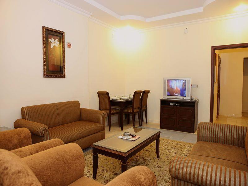 قصر الحمراء للأجنحة الفندقية Riyadh Ngoại thất bức ảnh